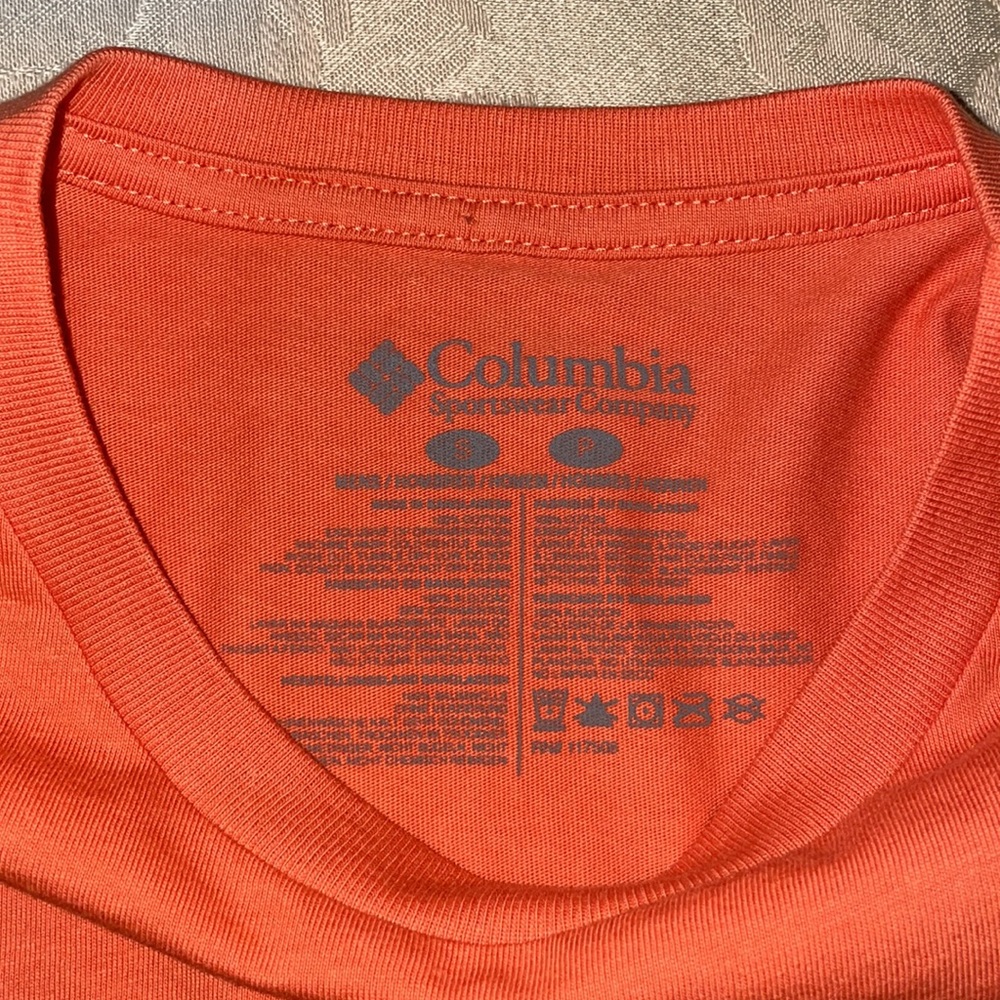 Columbia Long Sleeve Tee NWT - Picture 2 of 4